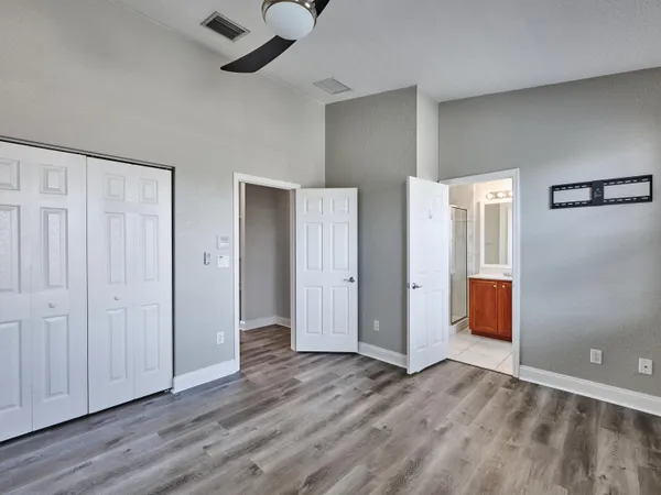 $399,000 | 105 East Pigeon Plum Drive, Unit 103, Jupiter, FL 33458