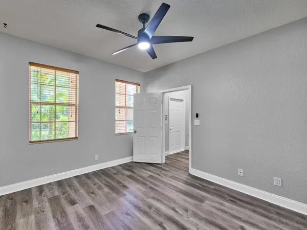 $399,000 | 105 East Pigeon Plum Drive, Unit 103, Jupiter, FL 33458