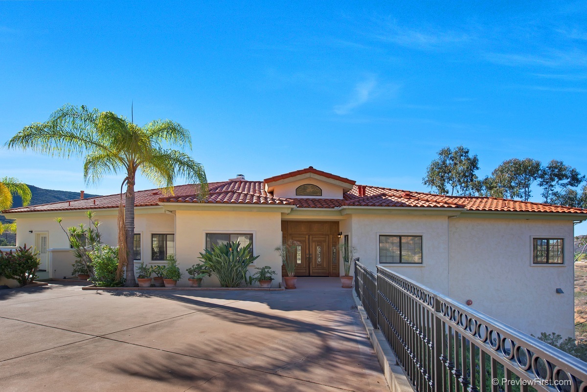 1225 Ogard Ranch Road El Cajon, CA 92019 - Photo 1 of 25