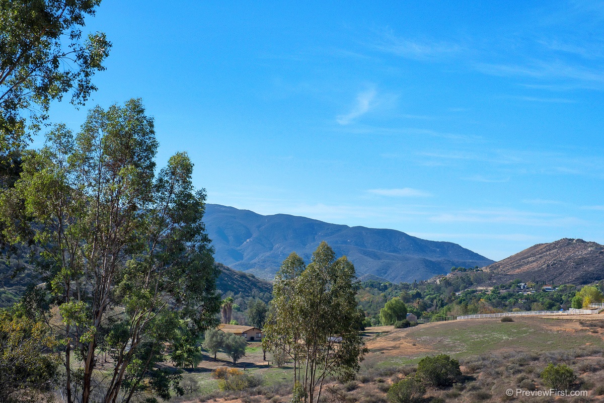 1225 Ogard Ranch Road El Cajon, CA 92019 - Photo 24 of 25