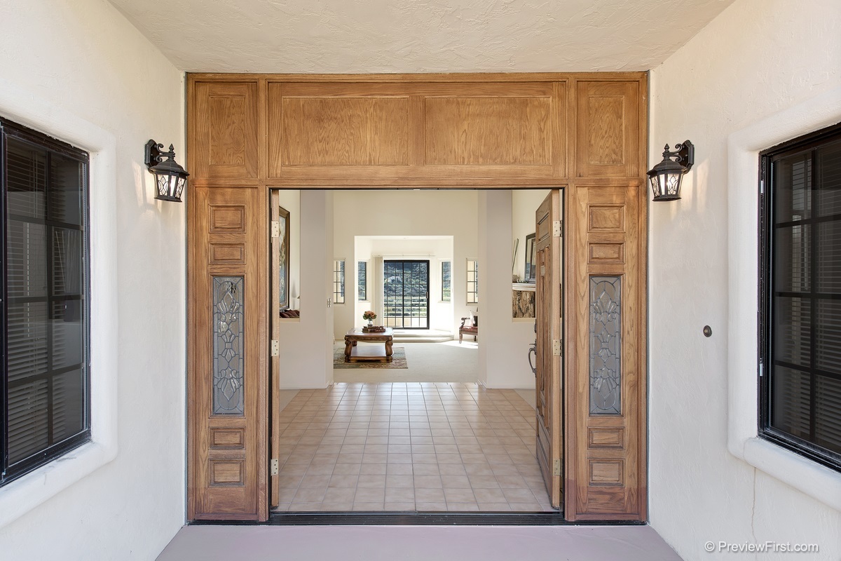 1225 Ogard Ranch Road El Cajon, CA 92019 - Photo 4 of 25