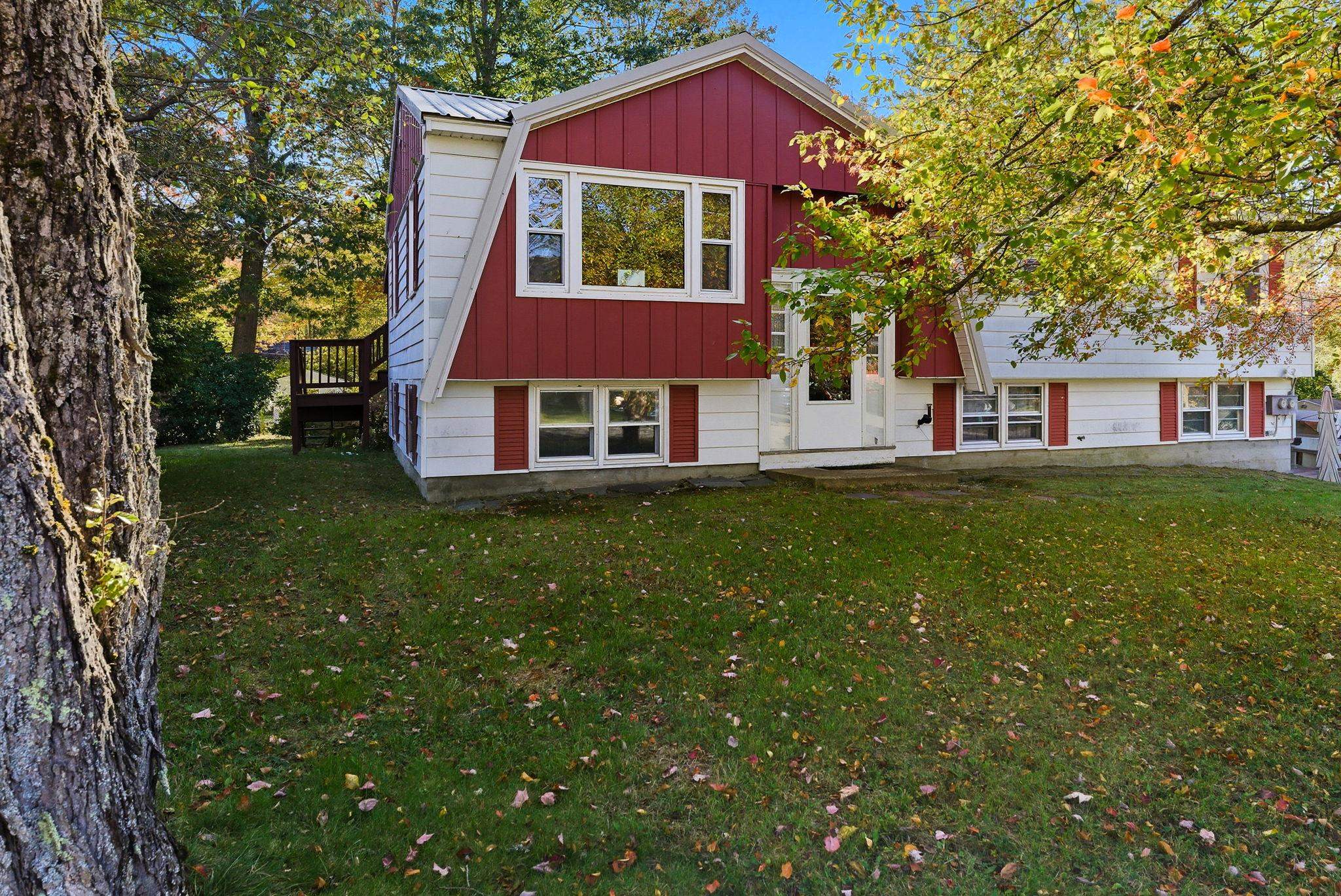 4 Vernon Avenue Rochester, NH 03867 - Photo 1 of 18 Gallery Image 1
