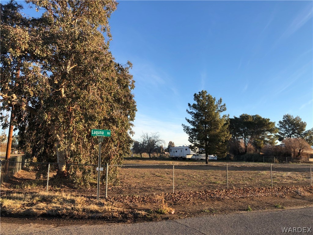 Corner lot with drive-in access from 2 roads