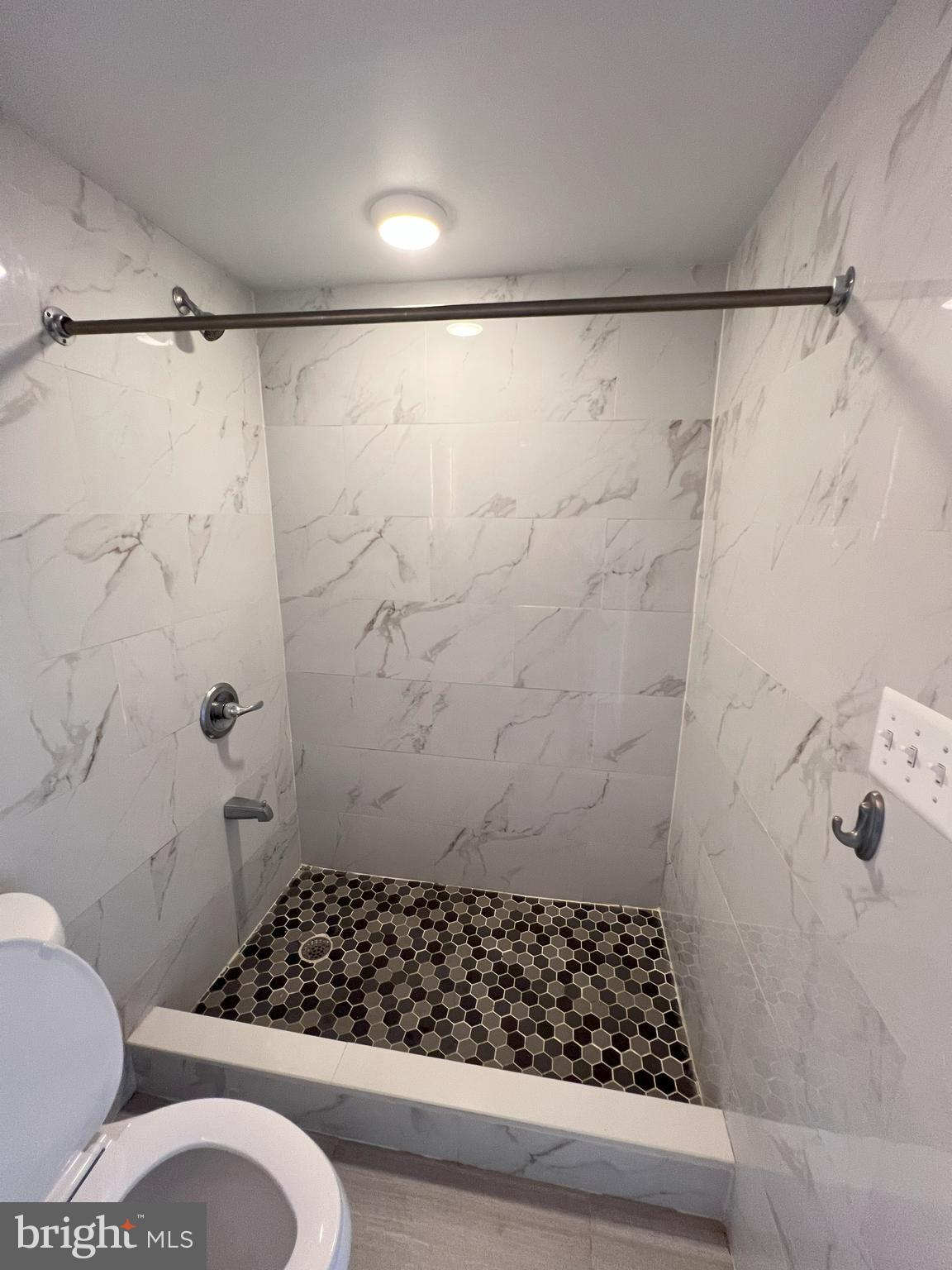 617 North 11th Street Philadelphia, PA 19123 - Photo 19 of 36