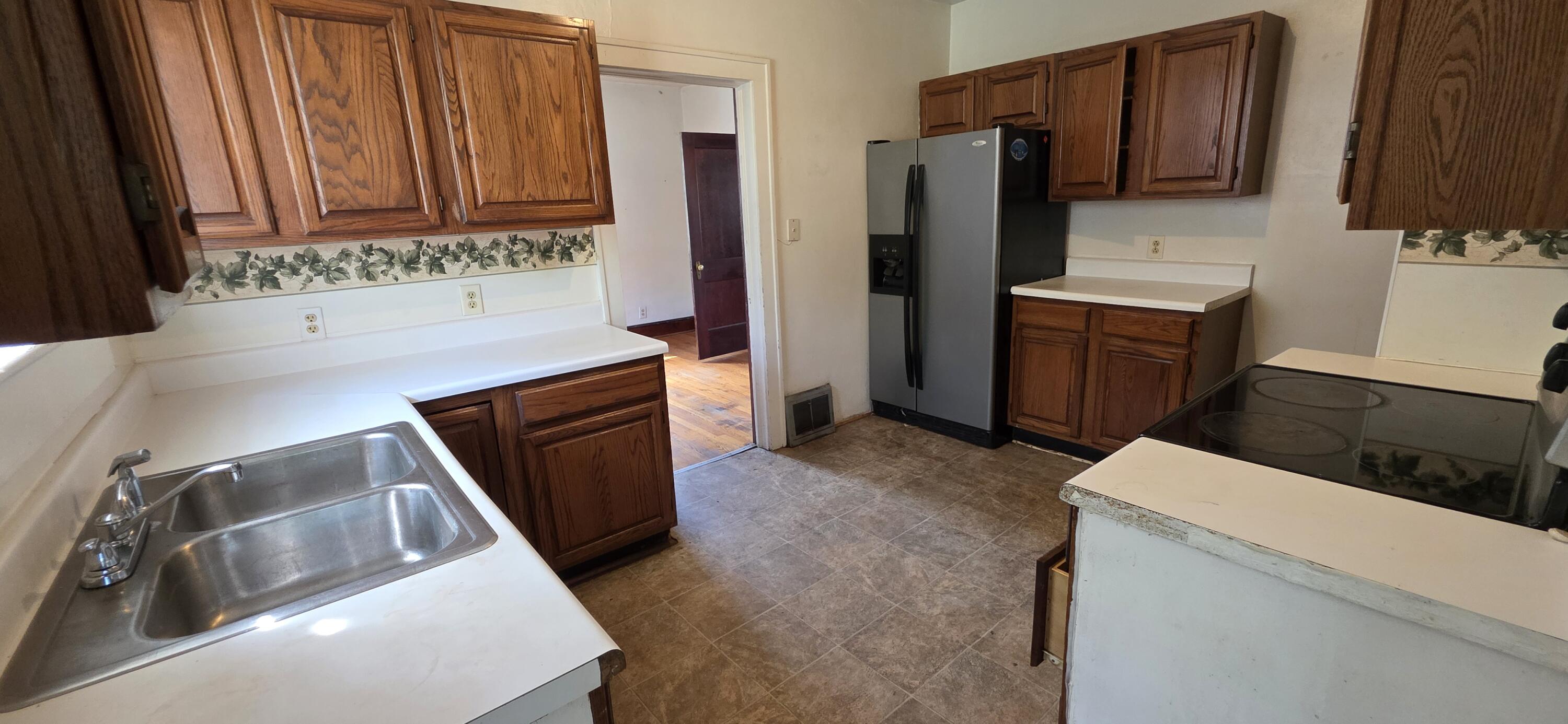 1037 Hardy Road Vinton, VA 24179 - Photo 9 of 16 1000038362