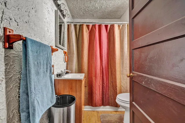 a view of walk in closet