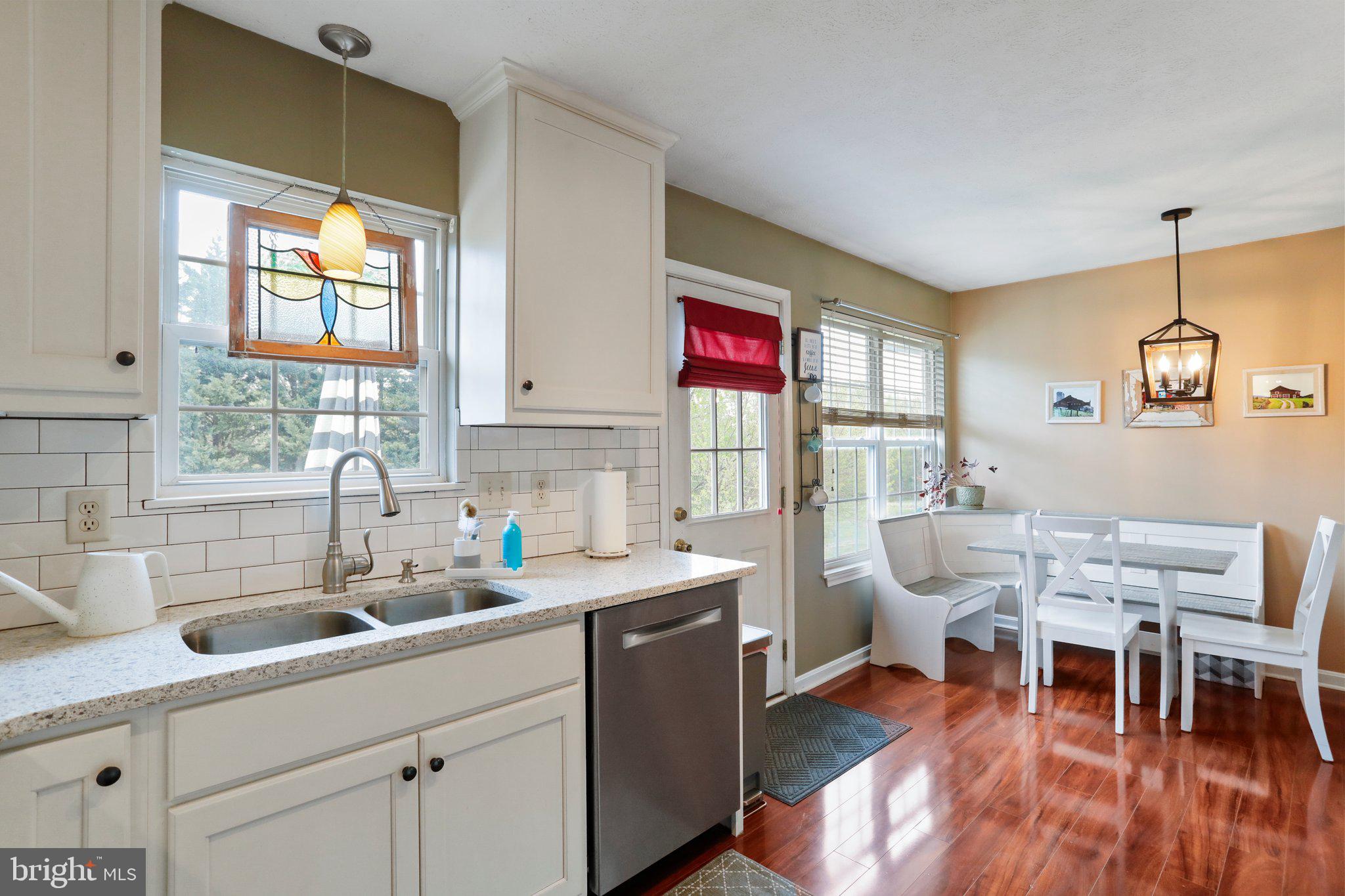 365 Bowman Mill Road Strasburg, VA 22657 - Photo 7 of 32 Boasting modern finishes throughout