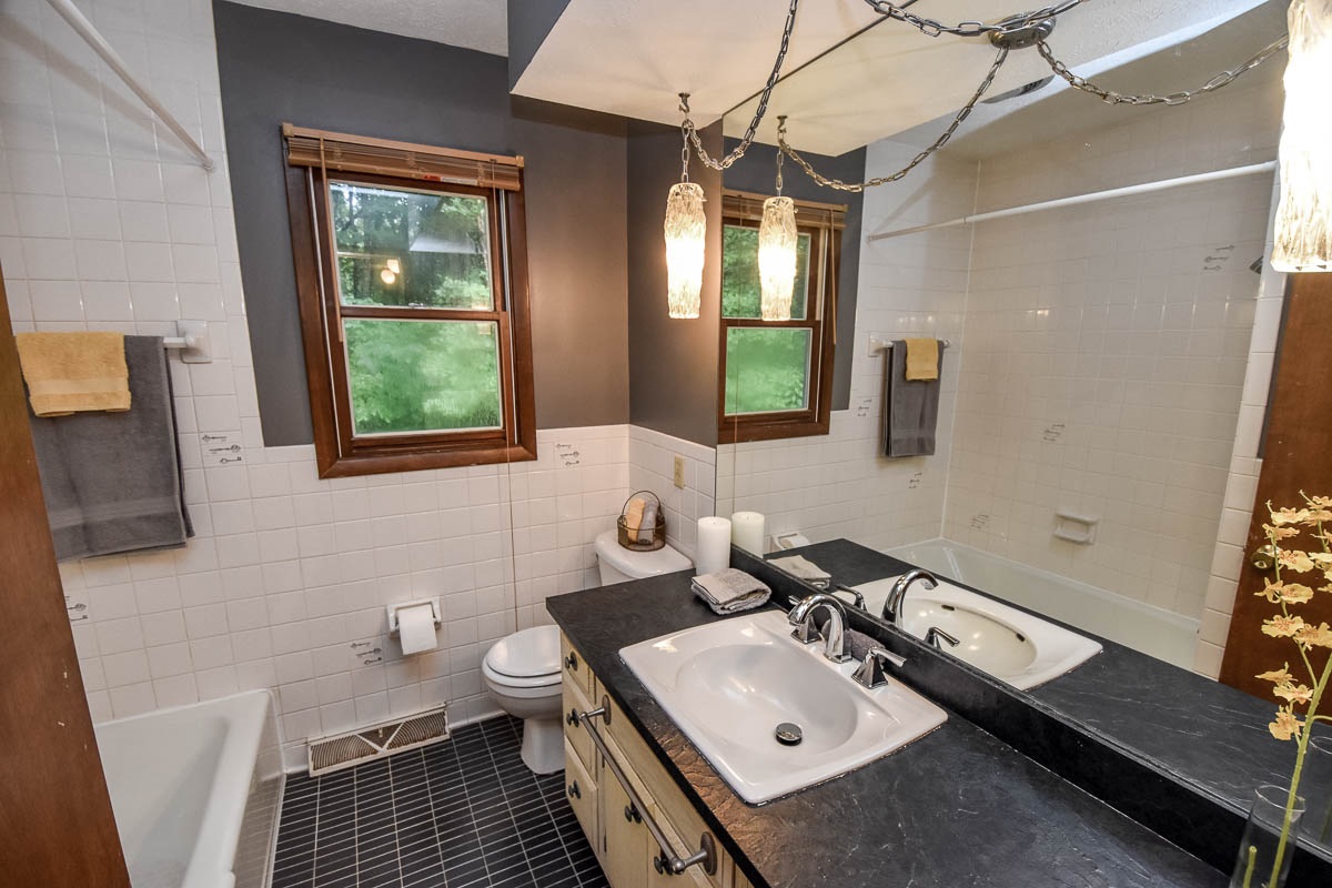 6555 South Harmony Road Bloomington, IN 47403 - Photo 21 of 33 Gallery Image 21