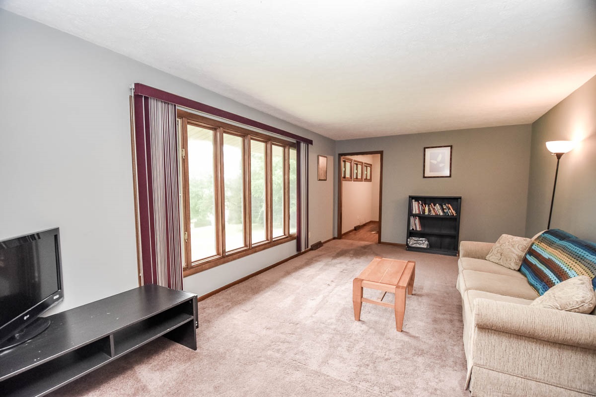 6555 South Harmony Road Bloomington, IN 47403 - Photo 5 of 33 Gallery Image 5