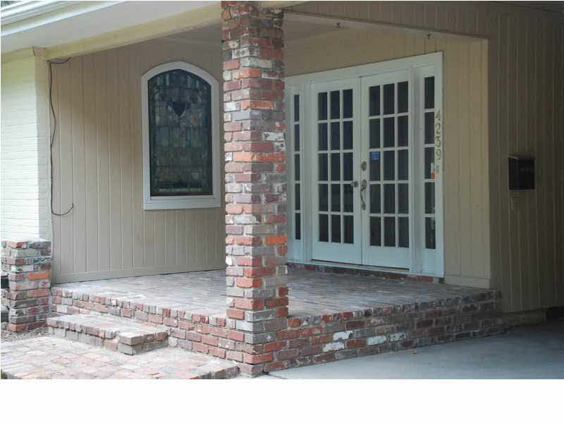 4239 Berlin Drive Jackson, MS 39211 - Photo 3 of 24 Large French Doors