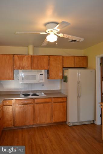 120 Highland Road Westminster, MD 21157 - Photo 29 of 30 Huge kitchen. Appliances included! Room for island
