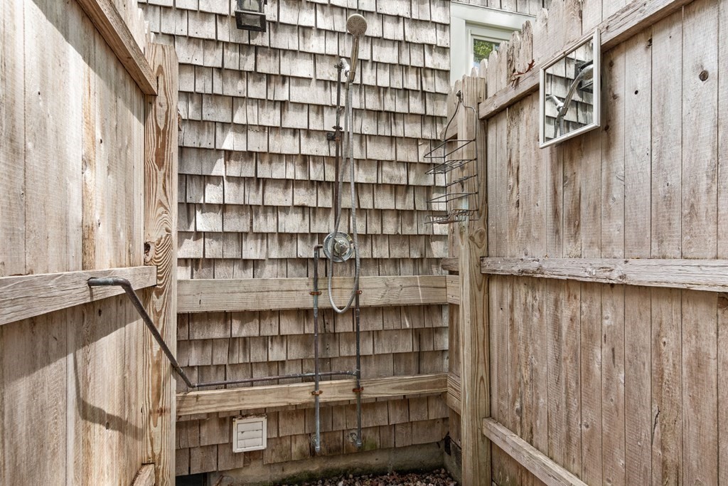 21 Woodridge Road Sandwich, MA 02537 - Photo 20 of 21 Gallery Image 20