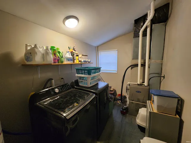 $139,900 | 1330 West Crandall Street, Mitchell, IN 47446