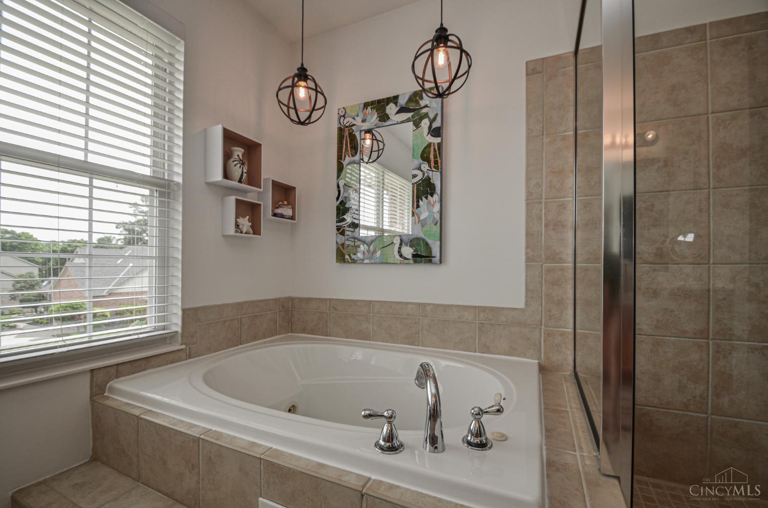 5945 Brierly Ridge Drive Cincinnati, OH 45247 - Photo 34 of 56