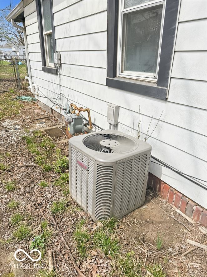 742 South Addison Street Indianapolis, IN 46221 - Photo 6 of 30