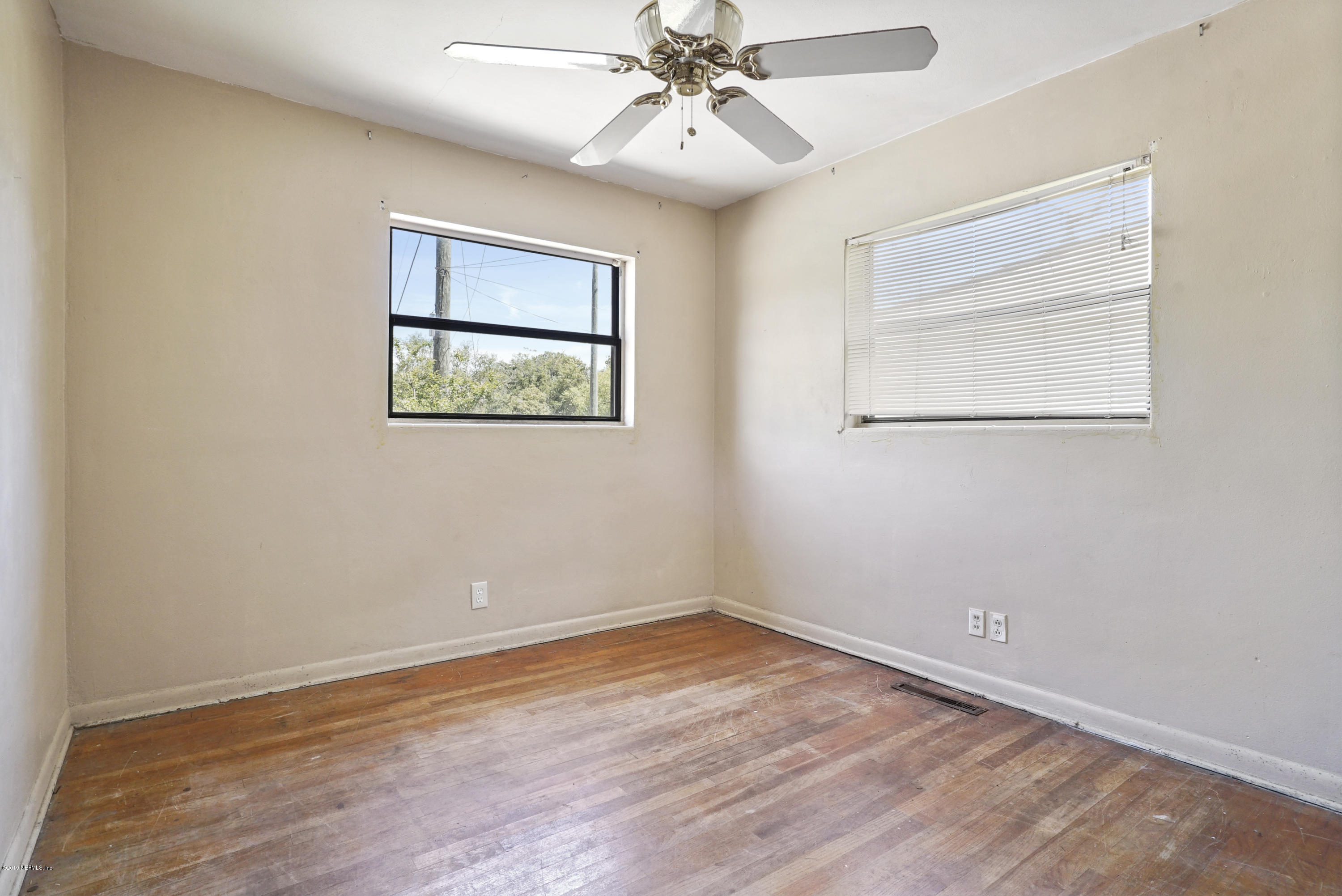 6300 Merrill Road Jacksonville, FL 32277 - Photo 13 of 17 DSC01904