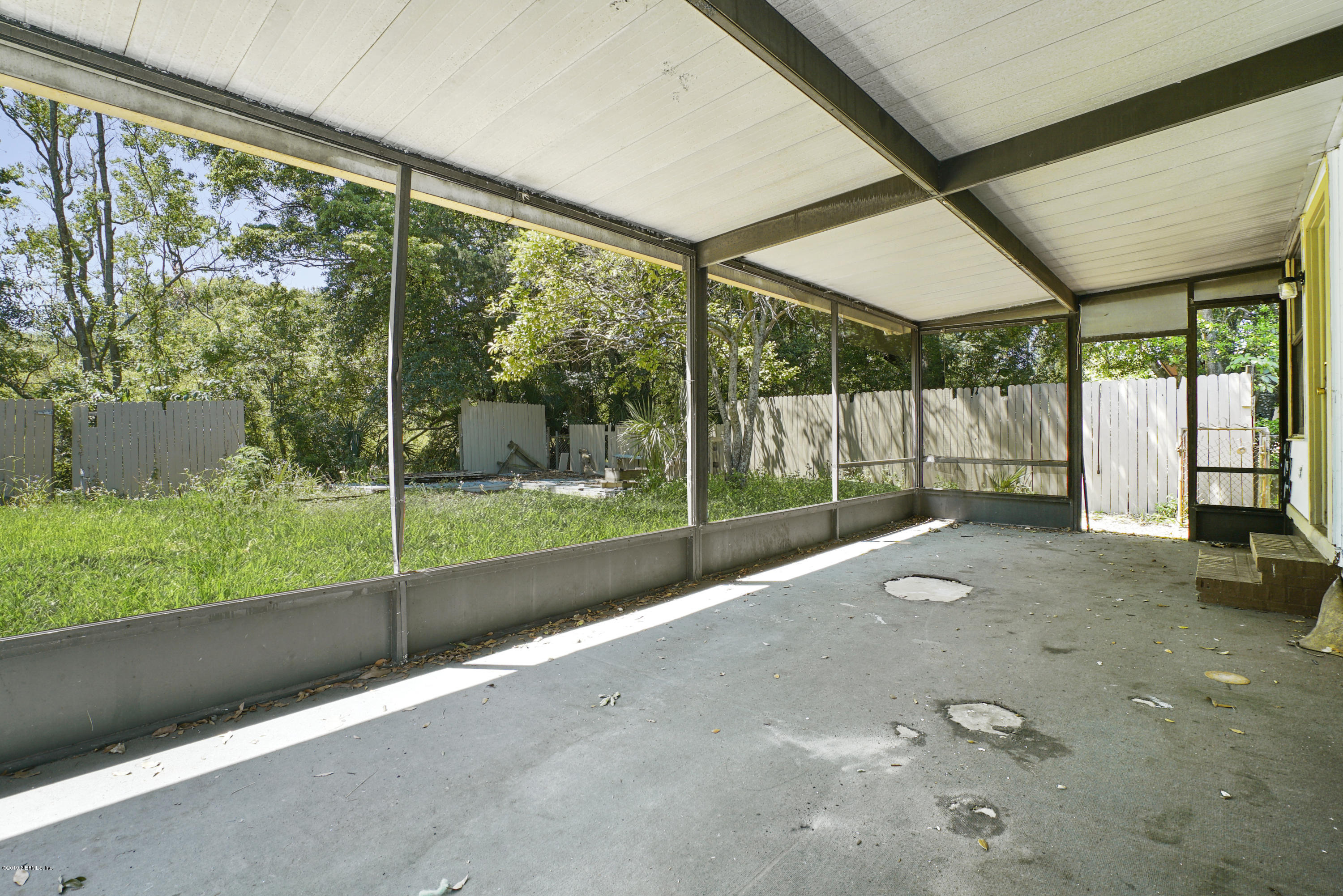 6300 Merrill Road Jacksonville, FL 32277 - Photo 14 of 17 DSC01922