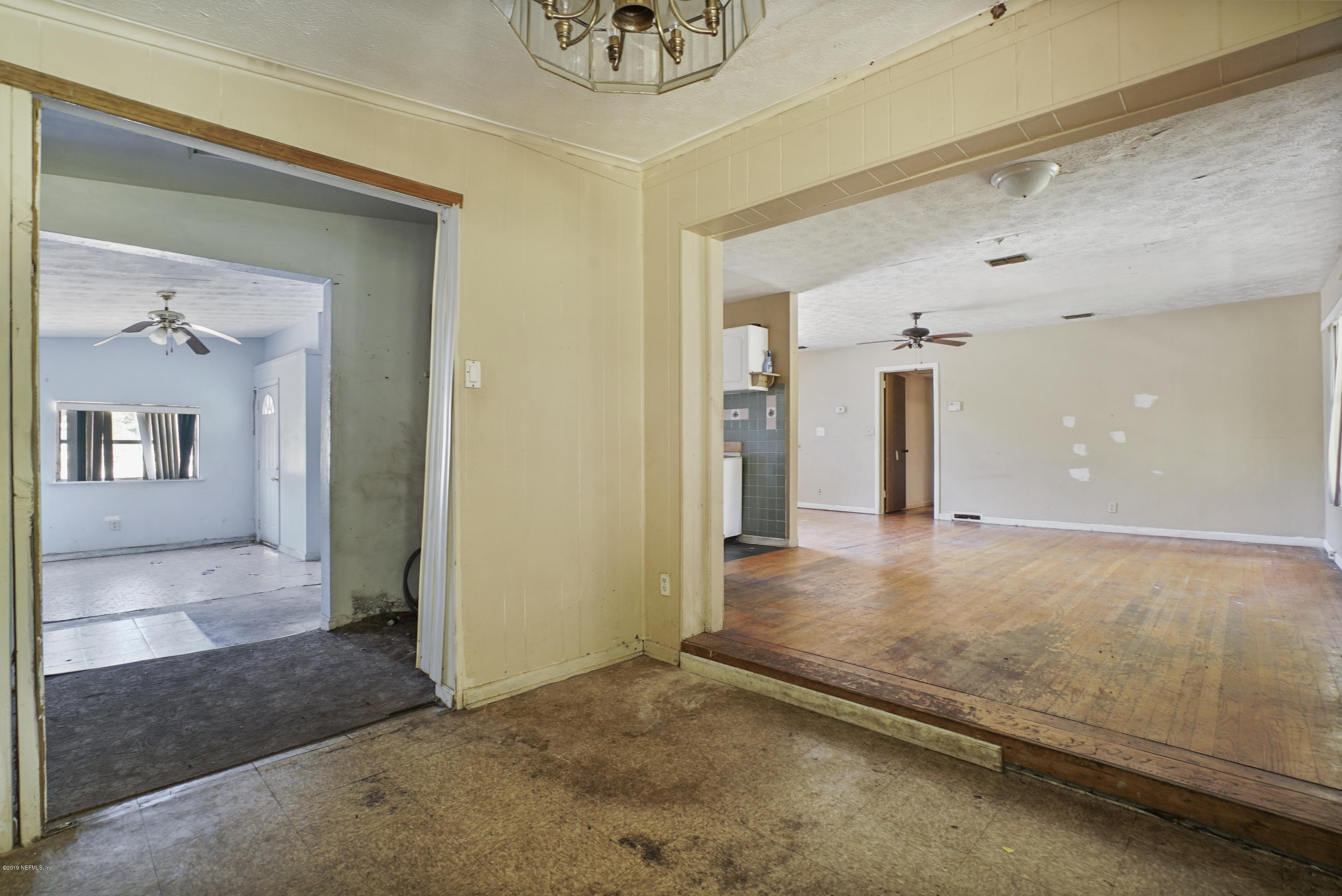 6300 Merrill Road Jacksonville, FL 32277 - Photo 7 of 17 DSC01880