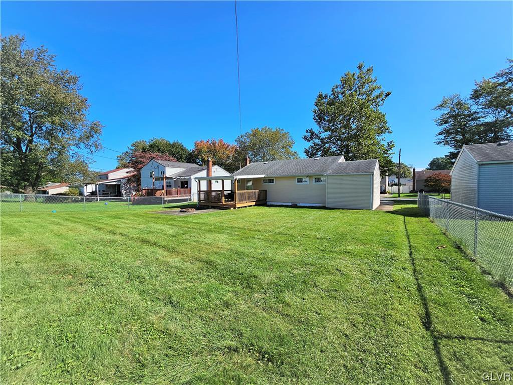 1909 Pelham Road Bethlehem, PA 18018 - Photo 19 of 23 Gallery Image 19