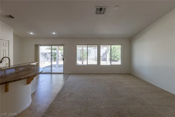 $2,550 | 718 Tiffany Bend Court, Las Vegas, NV 89123