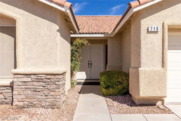 $2,550 | 718 Tiffany Bend Court, Las Vegas, NV 89123