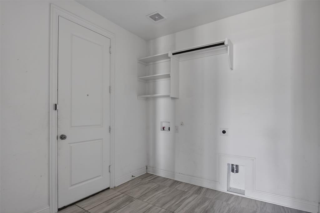 845 Ranchland Road Justin, TX 76247 - Photo 15 of 22 a view of an empty room