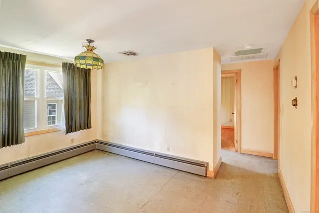 $230,000 | 11 Carpet Street, Enfield, CT 06082