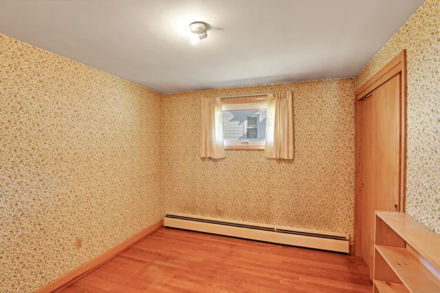 $230,000 | 11 Carpet Street, Enfield, CT 06082