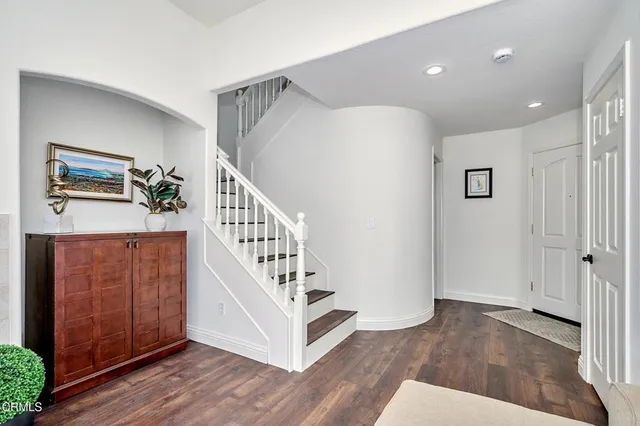 $1,000,000 | 914 Corte Augusta, Camarillo, CA 93010