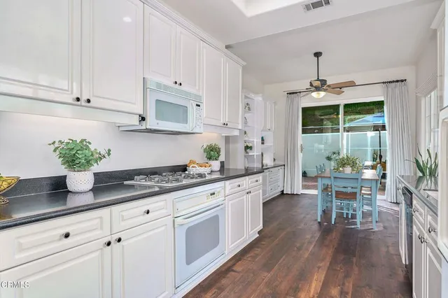 $1,000,000 | 914 Corte Augusta, Camarillo, CA 93010