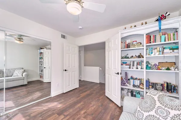$1,000,000 | 914 Corte Augusta, Camarillo, CA 93010
