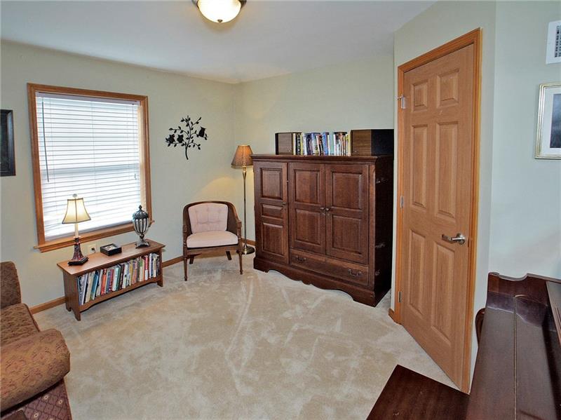 23 Ridge Road Pittsburgh, PA 15221 - Photo 18 of 25 Gallery Image 18