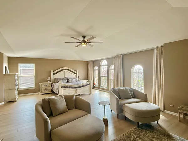 $669,900 | 2717 Berman Road, North Aurora, IL 60542