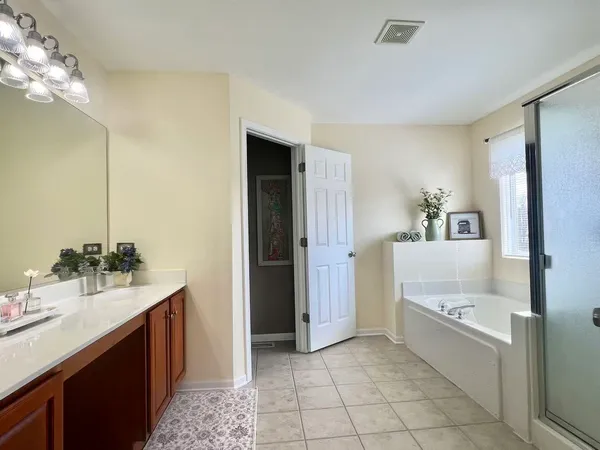 $669,900 | 2717 Berman Road, North Aurora, IL 60542