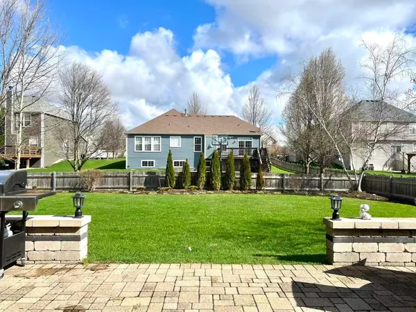 $669,900 | 2717 Berman Road, North Aurora, IL 60542