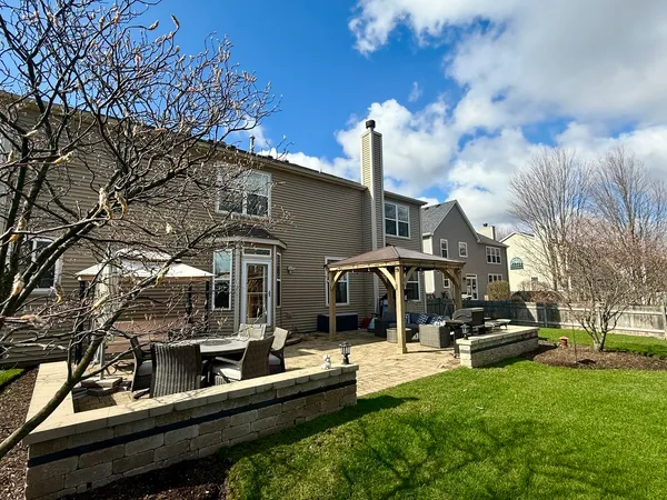 $669,900 | 2717 Berman Road, North Aurora, IL 60542