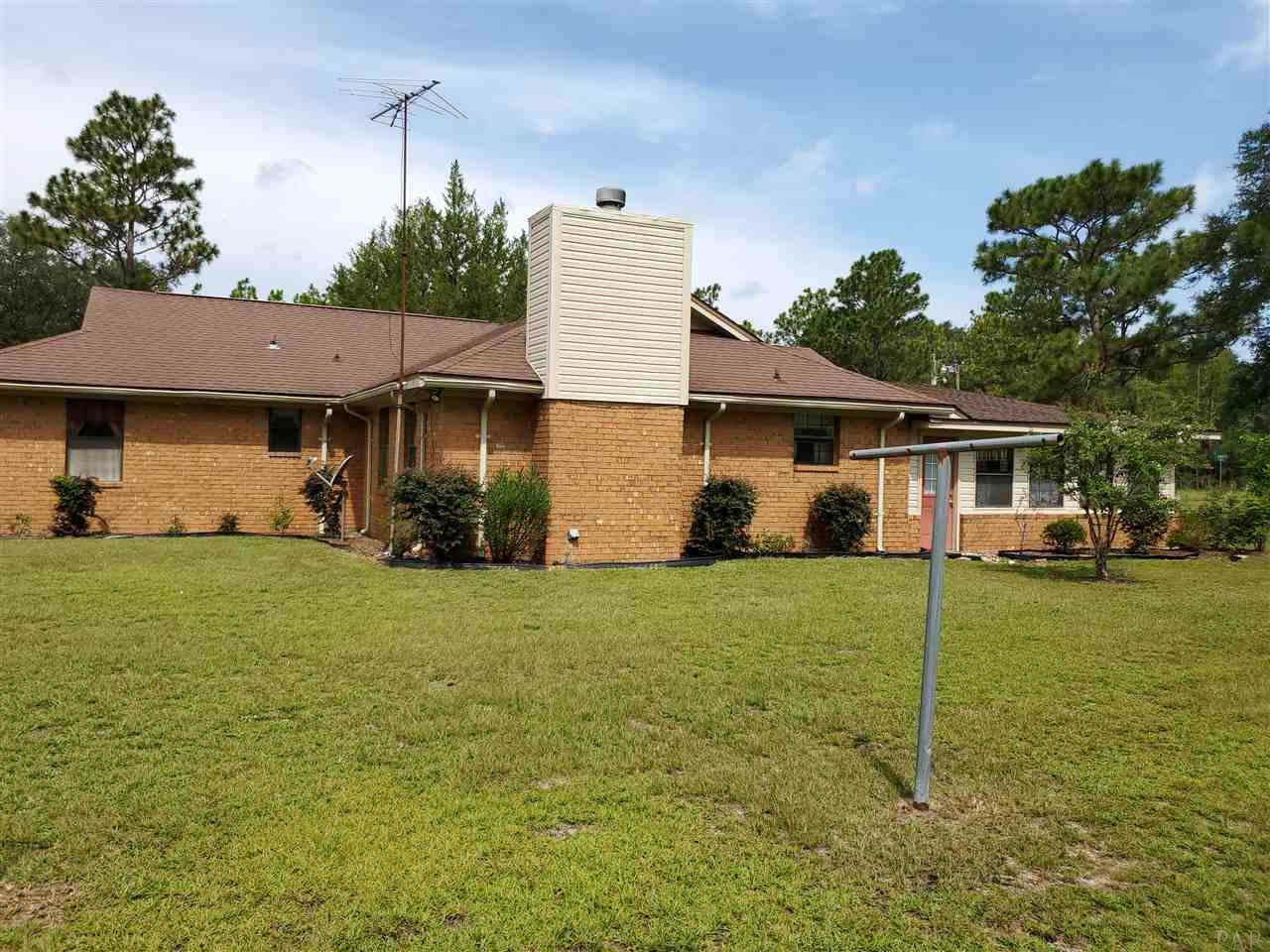 5908 Ruth Avenue Milton, FL 32583 - Photo 11 of 48 Gallery Image 11