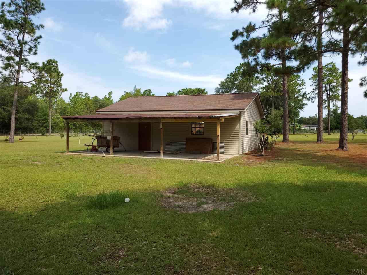 5908 Ruth Avenue Milton, FL 32583 - Photo 14 of 48 Gallery Image 14