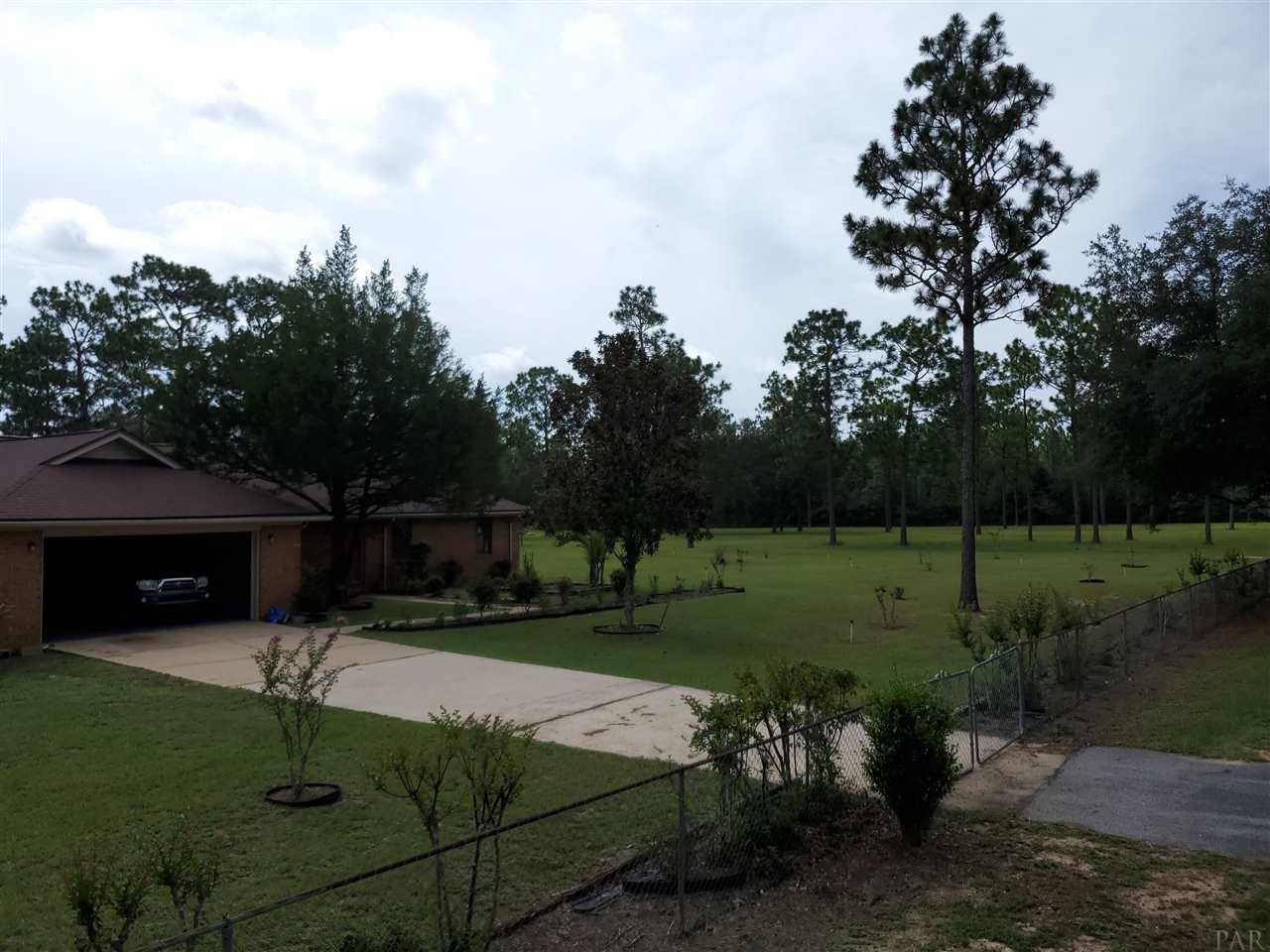 5908 Ruth Avenue Milton, FL 32583 - Photo 2 of 48 Gallery Image 2