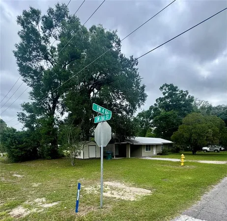 $1,900 | 26550 Southwest 4th Road, Newberry, FL 32669