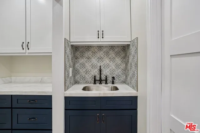 $2,195,000 | 5010 Elmwood Avenue, Los Angeles, CA 90004