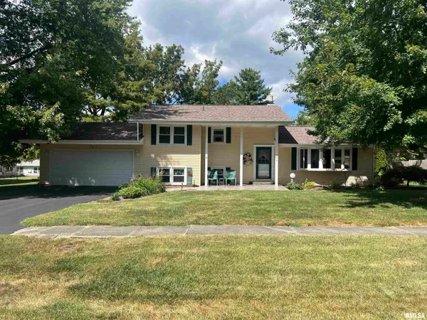 $135,000 | 302 West 5th Street, Vermont, IL 61484