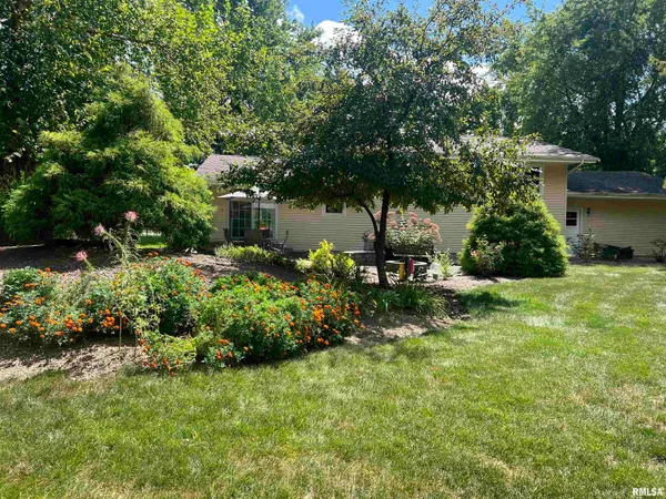 $135,000 | 302 West 5th Street, Vermont, IL 61484