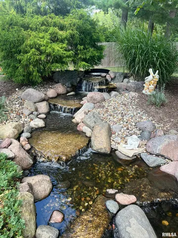 $135,000 | 302 West 5th Street, Vermont, IL 61484