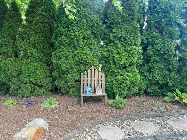 $135,000 | 302 West 5th Street, Vermont, IL 61484