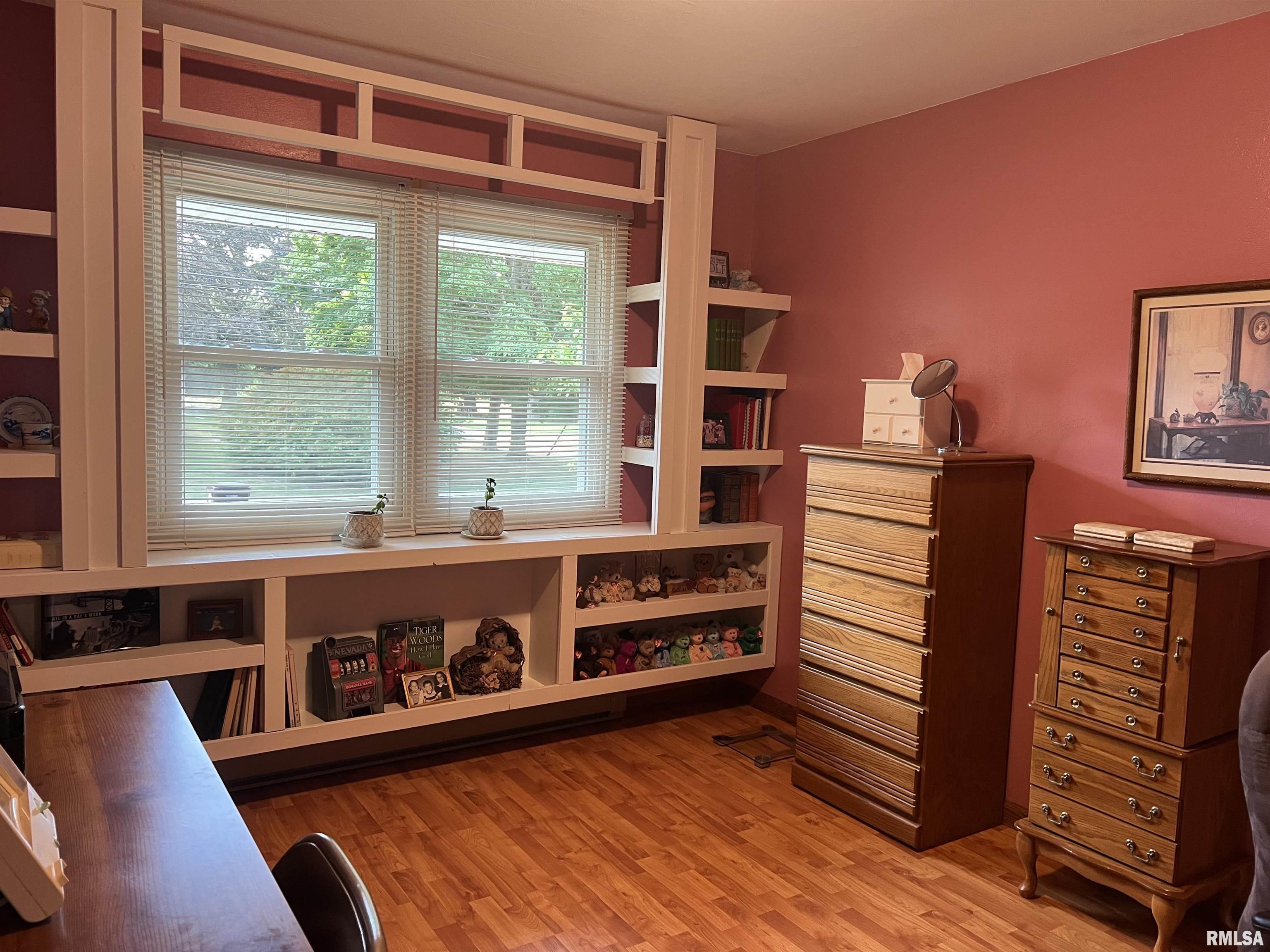 302 West 5th Street Vermont, IL 61484 - Photo 27 of 42