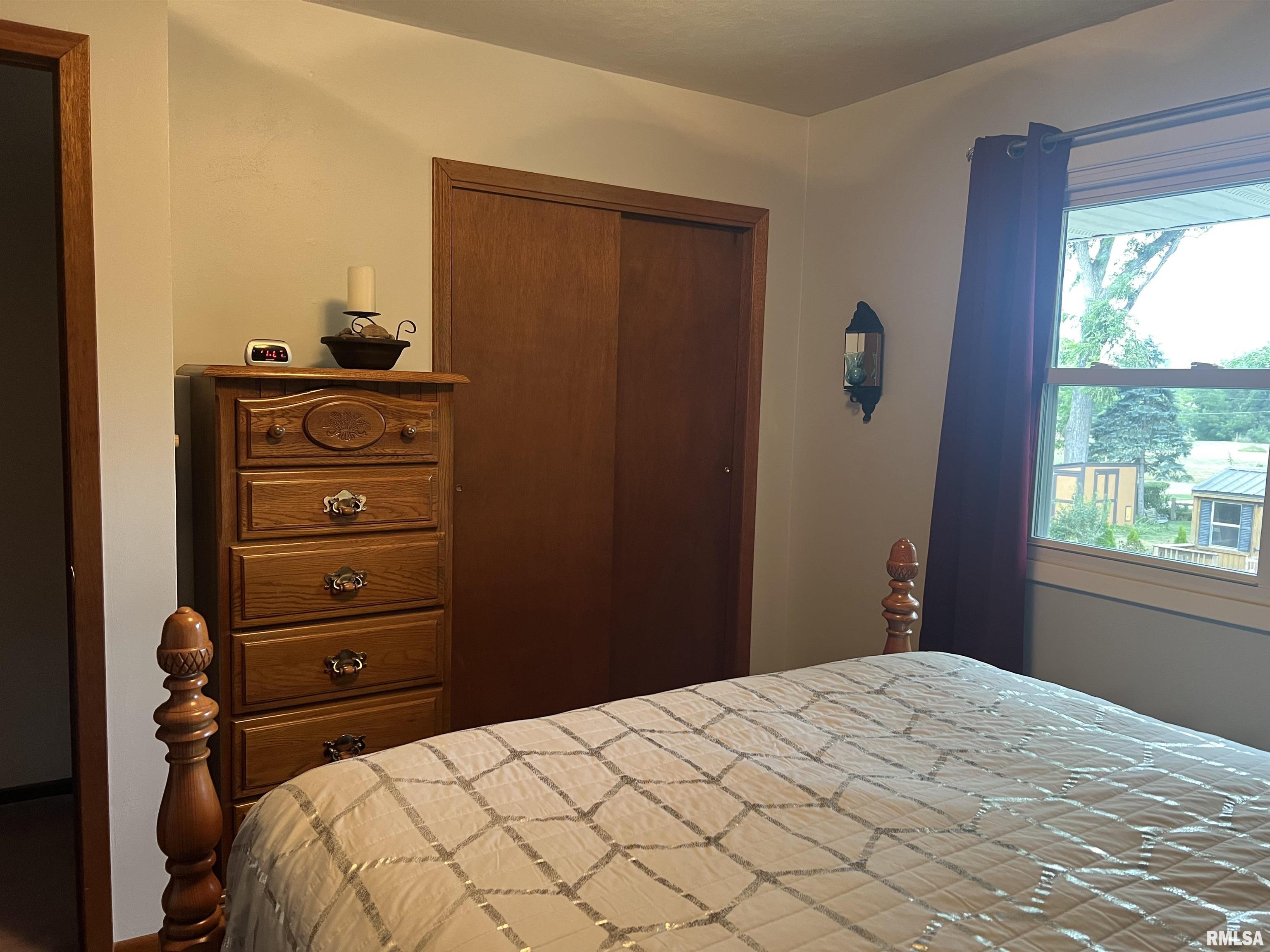 302 West 5th Street Vermont, IL 61484 - Photo 31 of 42