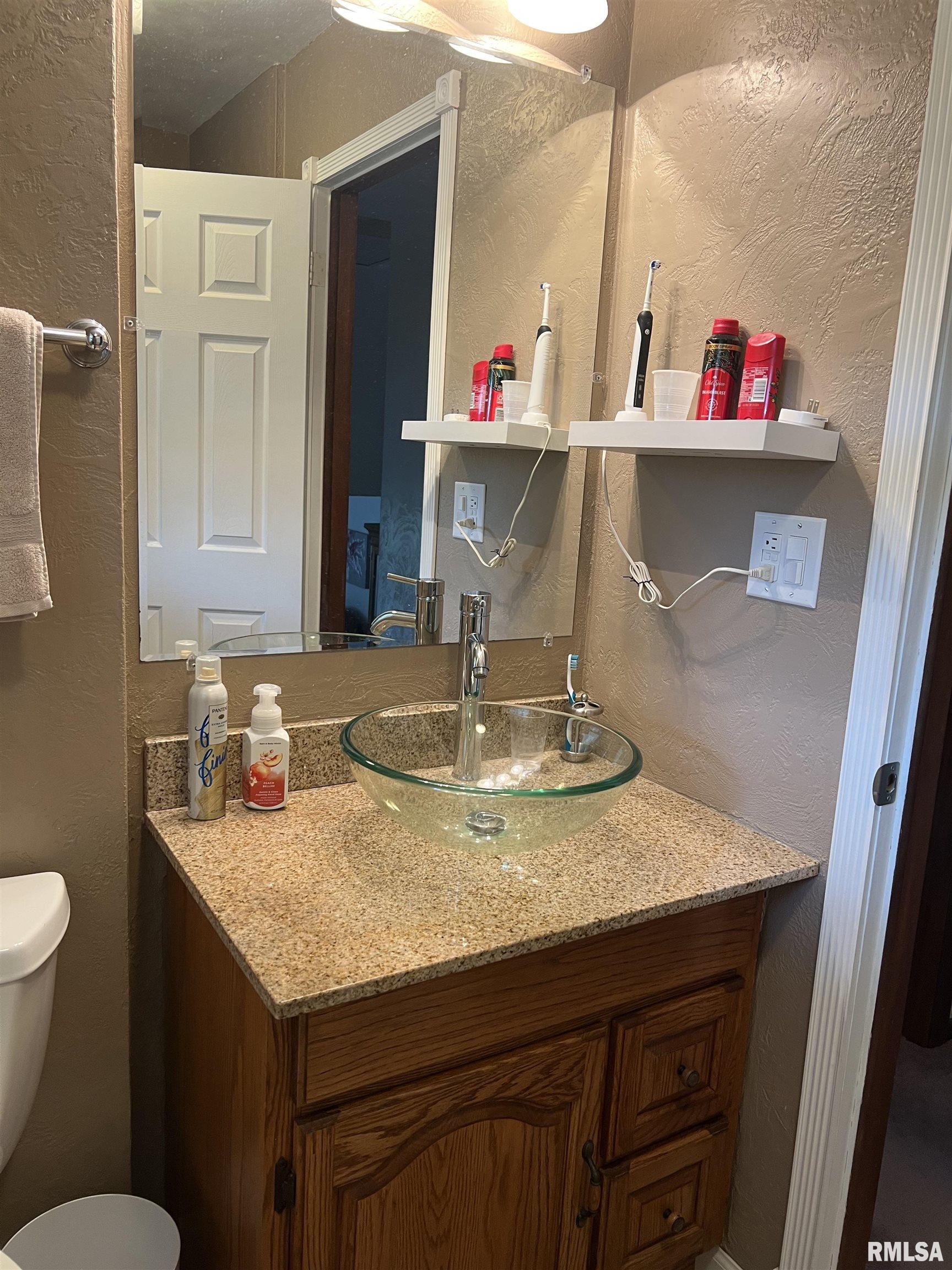 302 West 5th Street Vermont, IL 61484 - Photo 37 of 42