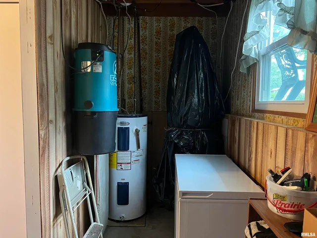 $135,000 | 302 West 5th Street, Vermont, IL 61484