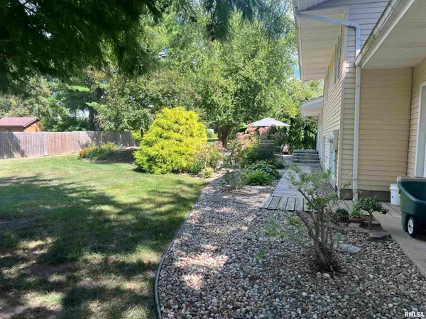 $135,000 | 302 West 5th Street, Vermont, IL 61484